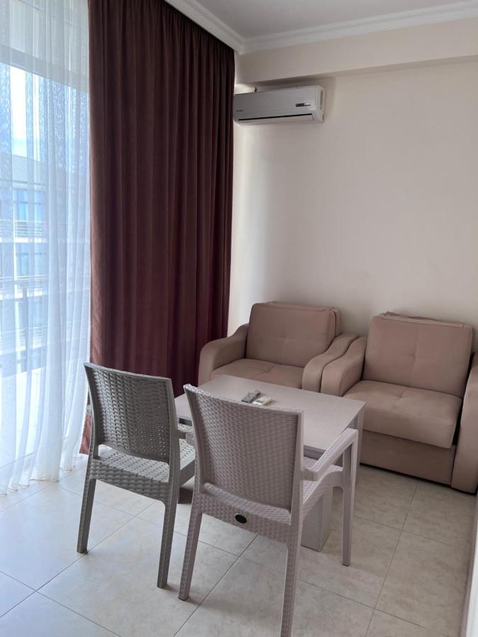 Sunshine Hotel Квариати Экстерьер фото