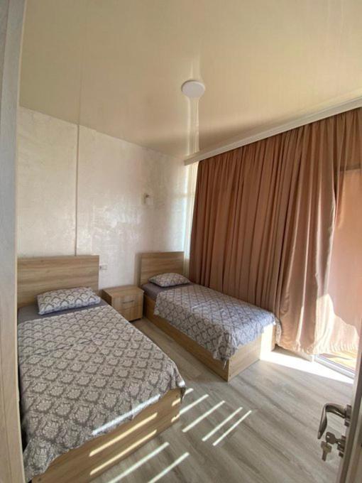 Sunshine Hotel Квариати Экстерьер фото